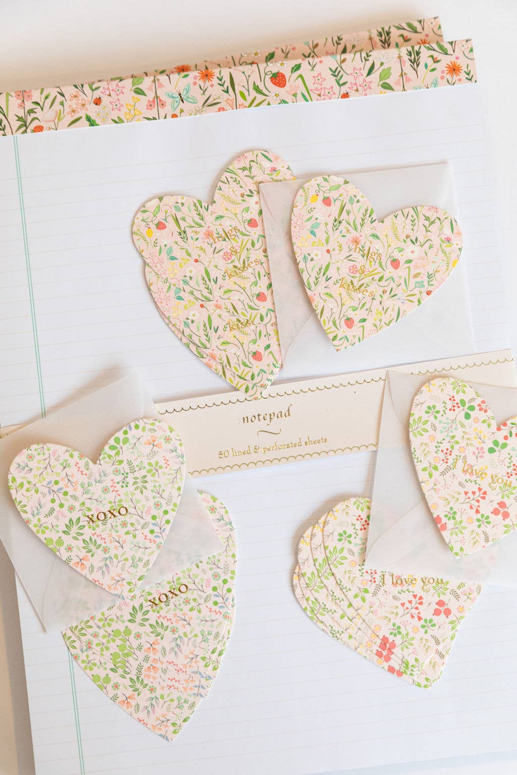 Hugs and Kisses Floral Heart Gift Enclosures: Individual